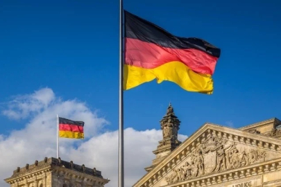 Almanya, Tahran Büyükelçiliğini tahliye etti