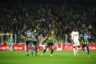 Fenerbahçe, ligde 2 hafta sonra kazandı