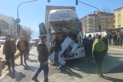 Bursa'da zincirleme kaza: 5 yaralı