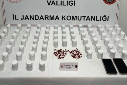 Jandarma piyasa değeri 639 bin TL olan uyuşturucu hap ele geçirdi