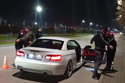 Bursa'da yer değiştiren ‘piyasacılara' polis baskını