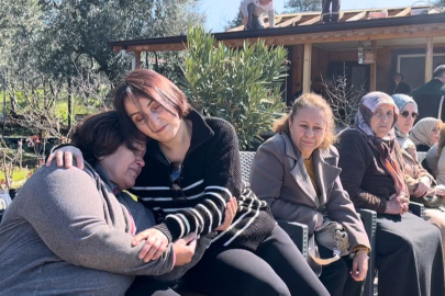 Bursa'da yıkılan evlerini gözyaşlarıyla izlediler