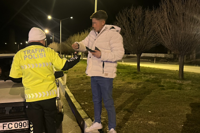 Dur ihtarına uymadı, yakalanınca 'araçlar vardı yanaşamadım' dedi