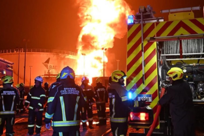 İran, Bahreyn'de yakıt tanklarını vurdu