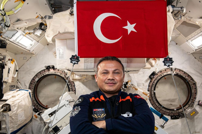 Astronot Alper Gezeravcı: "2027'de aya erişim noktasında koyulmuş hedefimiz var"