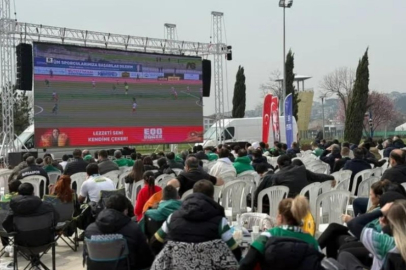 Dev ekranda maç keyfi!