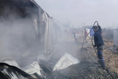 Alacağını alamayan imalatçı konteyneri ateşe verdi