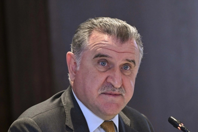 Bakan Bak’tan Furkan Akar’a tebrik