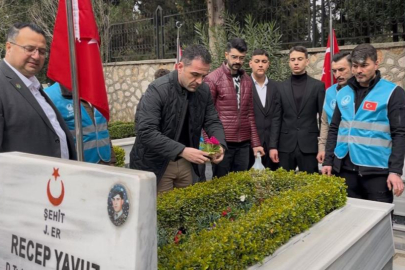 Bursa'da  bayram öncesinde şehitler unutulmadı