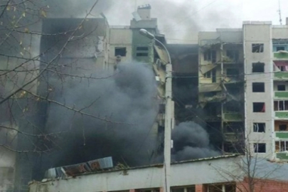 İran'da fabrikaya füze saldırısı: En az 15 ölü