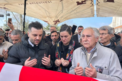 İlber Ortaylı için Fatih Camii'nde cenaze töreni düzenleniyor