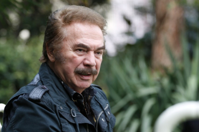 Usta sanatçı Orhan Gencebay, hastanede tedavi altında