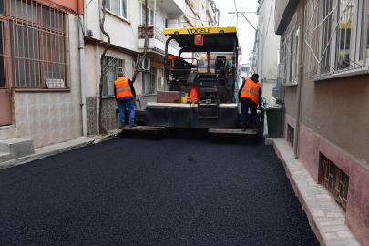 Osmangazi'de sokaklardaki yollar yenileniyor