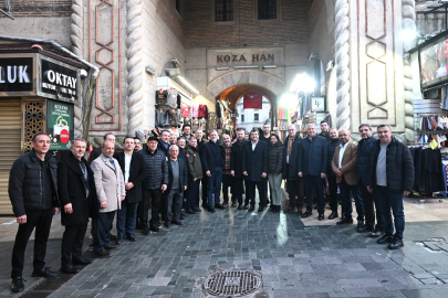 BTSO Başkanı Burkay, tarihi çarşıda esnafla buluştu