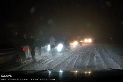 İnegöl karayolunda etkili olan kar yağışı sürücülere zor anlar yaşattı