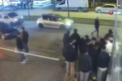 Bursa'da iki grup arasında çıkan kavga kamerada