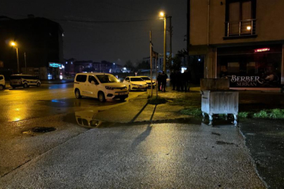 14 yaşında çocuk, otobüs durağında silahla vurulmuş halde bulundu