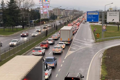 Dönüş yolculuğu başladı, İnegöl’de trafik durma noktasına geldi