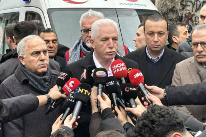 İstanbul Valisi Gül: "9 kişi göçük altında kaldı, 7 kişi hastaneye sevk edildi"