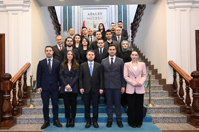 Adalet Bakanı Gürlek, gazetecilerle bayramlaştı