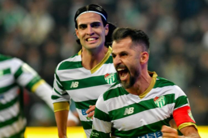 Bursaspor ezdi geçti