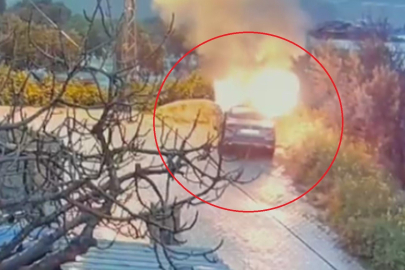 Park halindeki otomobili benzin döküp kundaklamak isterken kendini yaktı