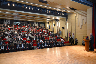 Anadolu Üniversitesi'nde Google Türkiye imzasıyla 'Yapay Zekâ ve Habercilik Eğitimi'