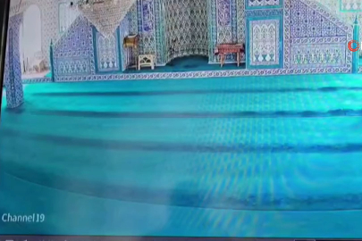 Bursa'da camide oltalı hırsız kamerada...