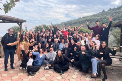 Bursa Uludağ Üniversitesi Güzel Sanatlar Fakültesi'nde tiyatro günü