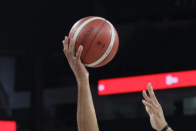 San Antonio Spurs, üst üste 8. galibiyetini aldı