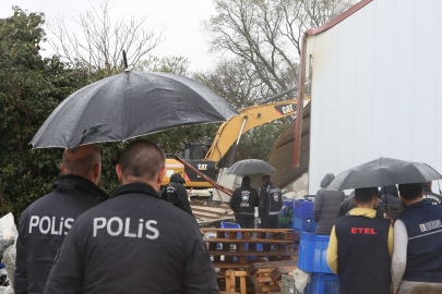 Nilüfer’de kaçak yapılara yıkım: 2 dev alan yerle bir edildi