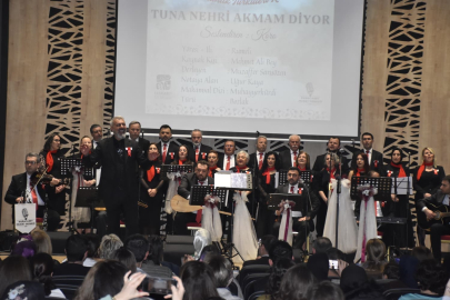 Karacabey'de kahramanlık türküleriyle duygu dolu gece