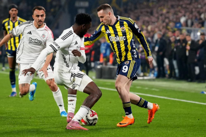 Fenerbahçe, ligde Beşiktaş'ı 2 maçta da devirdi