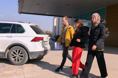 Bursa'da aşk kavgası kanlı bitti: İki genç kız bıçaklandı