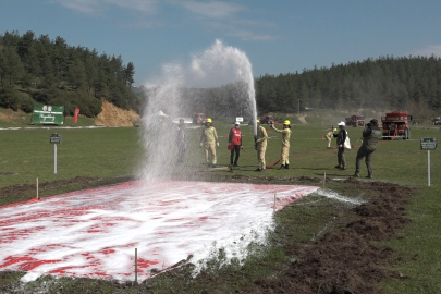 Bursa’da orman neferleri kıyasıya mücadele etti