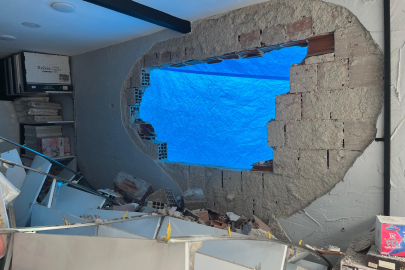 Dükkanı yıkılan esnafa 'brandalı' çözüm