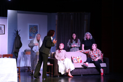 İnegöl'de Kadın Sığınağı sezon finalini yaptı