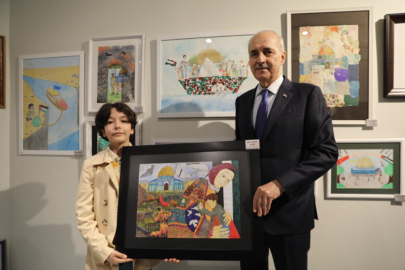 TBMM Başkanı Kurtulmuş, "Hilal'in Işığında" sergisinin açılışına katıldı