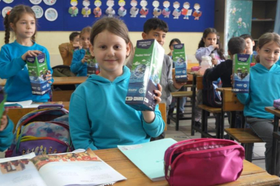 Yıldırım'da plastiğe fren: 31 okula arıtma, 32 bin öğrenciye matara