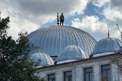 İntihar etmek için caminin çatısına çıktı