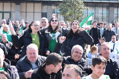 Osmangazi Meydanı’nda Bursaspor coşkusu zirve yaptı