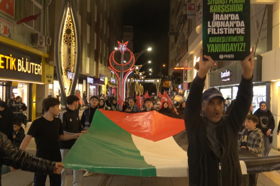 İsrail’in zulmünü protesto etmek için Netanyahu’yu "idam" ettiler