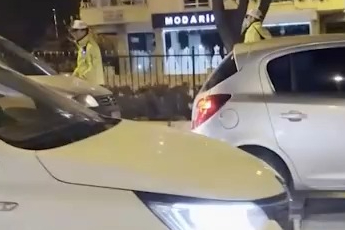 Polisin üzerine araç süren sürücüye 200 bin TL ceza