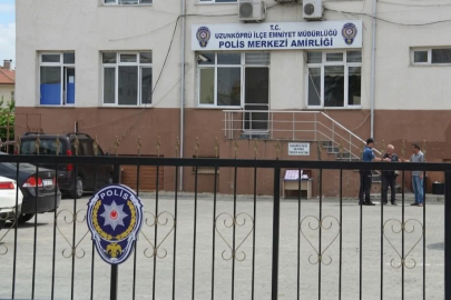 Yolda bulduğu 13 bin 600 lirayı polise teslim etti