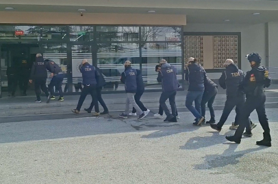 DEAŞ'a yönelik operasyonda yakalanan 7 kişiden 5'i tutuklandı