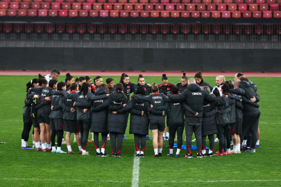 Kadın A Milli Takımı, İsviçre karşısında