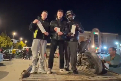 Motosikleti bağlanan sürücü 58 bin TL'lik ceza tutanağı ile poz verdi