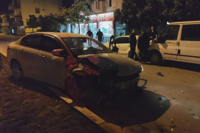 Park halindeki araçları hurdaya çevirdi, 3.41 promil alkollü çıktı