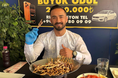 63 kilogram olarak başladığı ve 80 dakika süren yarışma sonunda 70 kilograma çıktı