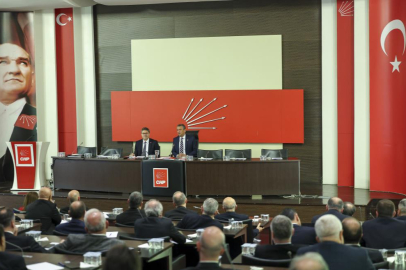 CHP Genel Başkanı Özel, il başkanları toplantısına başkanlık etti